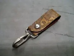 ヴィンテージ　デッドストック　サドルレザー　真鍮製　スタッズ キーホルダーのサムネイル