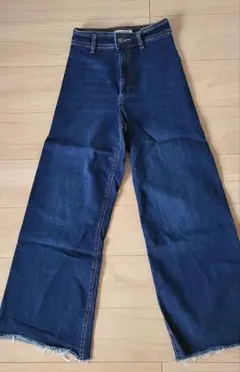 ZARAデニム ストレートデニム　　ハイウエストデニム　ワイドパンツ