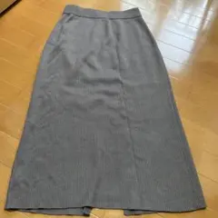 GU グレー スリット入り タイトスカート　M