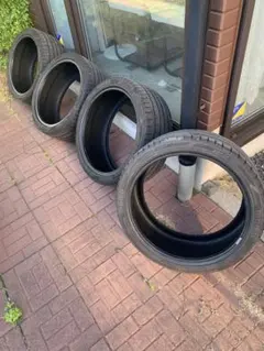 テスラモデルY標準装着タイヤ4本セット255/45/R19 スポンジあり - メルカリ