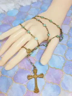 ロザリオネックレス ゴールドカラー ライトグリーン 小花 十字架