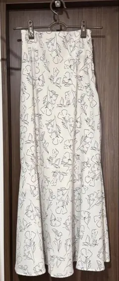 ナイスクラップ バックレースアップマーメイドスカート