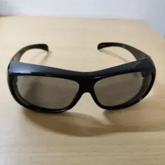 オーバーサングラス