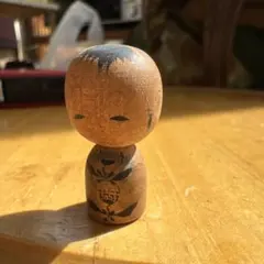 ❂*蓮様 手描き花模様の木製こけし 約3.5cm