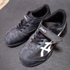 asics レーザビーム　キッズスニーカー ブラック　22センチ