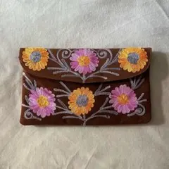 新品未使用　ハンドメイド　タイ　刺繍　キルティングポーチ