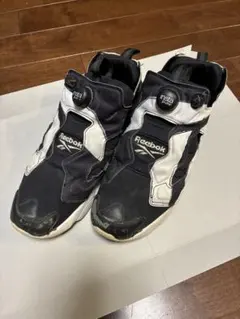 Reebok ポンプフューリー ブラック/ホワイト