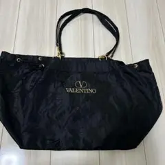 VALENTINO トートバッグ ブラック ロゴのサムネイル