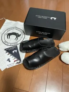 ほぼ新品 9万 JUTTA NEUMANN レザー サンダルKAHTAN D8のサムネイル