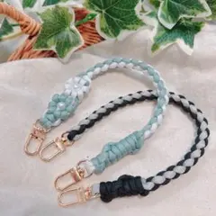 Item thumbnail for item b690e95d-0d3f-47d3-9e27-9ee4d5bfe2ab