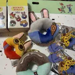 ズートピア　ぬいぐるみキーホルダーキーチェーン ドーナツ ランダムストラップ