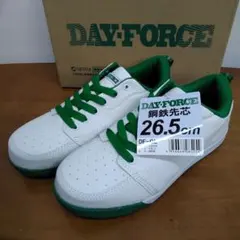 Item thumbnail for item 5f18aec7-ea26-47b1-8ed0-d5f2c6f49818