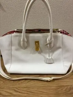MA＊RS マーズ mars ハンドバッグ ホワイト 内側幾何学薔薇柄のサムネイル