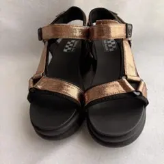 NO NAME コンクリートサンダル 厚底 マエノリのサムネイル