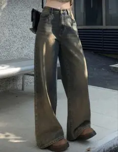 ミディアムウォッシュ　ワイドデニムパンツ