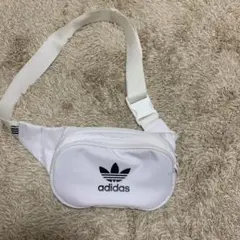 adidasオリジナルス バッグ