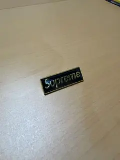 2026年最新】supreme ピンズの人気アイテム - メルカリ