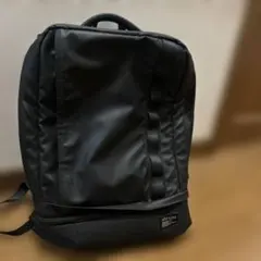 Alpha Industriesのバッグ2層式リュック