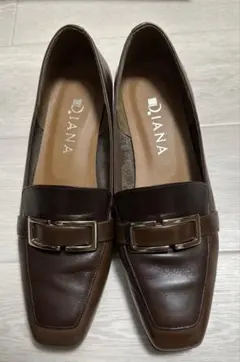 ダイアナ ブラウン スクエアトゥローファー／24㎝