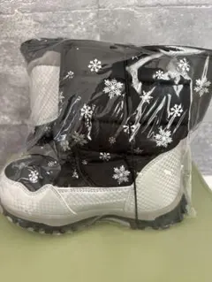 子供用スノーブーツ 雪の結晶柄 30