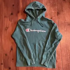 Champion 緑色 フード付きパーカー