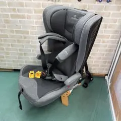 エールべべ　ジュニアシート　パパット2 プレミアム　1才から　isofix