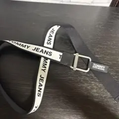 TOMMY JEANS ロゴ入りベルトのサムネイル