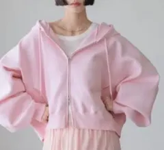 LOWRYS FARM ショートZIPフーディ イエロー - メルカリ