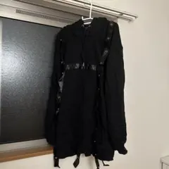 黒いフード付きスウェットパーカーのサムネイル