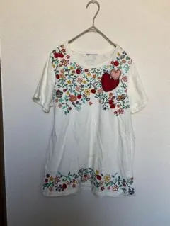 rough 花柄刺繍 Tシャツ レディース ワッペン ハート 半袖 ホワイトのサムネイル