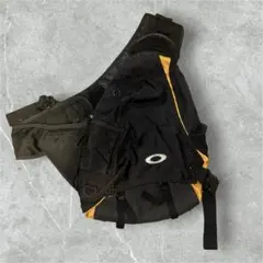 Oakley sling bag archive ショルダー - メルカリ