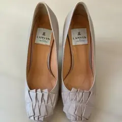 LANVIN en Bleu ベージュ ハイヒールパンプス