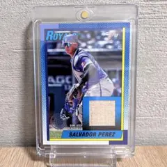 Topps MLB 2025 Salvador Perez レリックカード