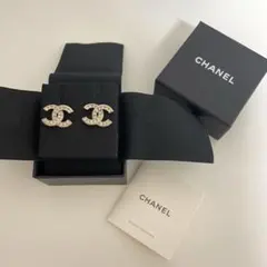 2024年製　シャネル定番デザイン　ゴールドピアス