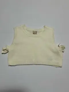 クリーム色ノースリーブベスト 80cm