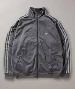 トラックトップ