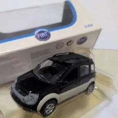 NOREV 1/43 FIAT Panda SUVのサムネイル