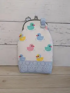 色とりどりのアヒルちゃんが泳ぐスマホショルダー