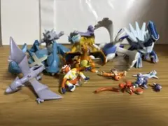 立体ポケモン図鑑　ジャンク品　11体セット　フィギュア　リザードン、ライコウ等