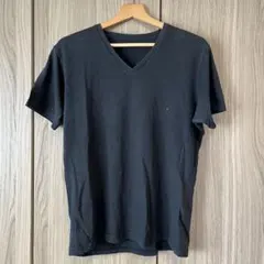 ユニクロ 黒 Vネック Tシャツ L