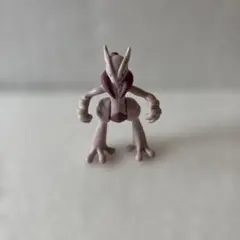 ポケモンフィギュア　ミュウツー