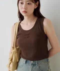 ブラウン タンクトップ 刺繍ロゴ前後2wayのサムネイル