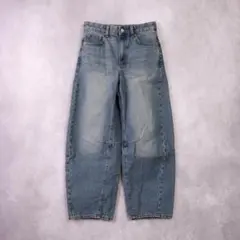GU　バレルレッグジーンズ　ワイドデニム　ブルー