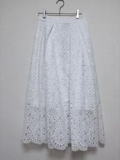 ヴェルメイユパーイエナ レーススカート美品　お値下げのサムネイル