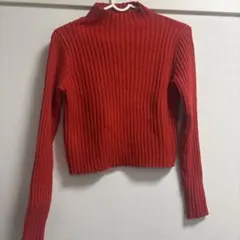リブ編み赤タートルネックセーター