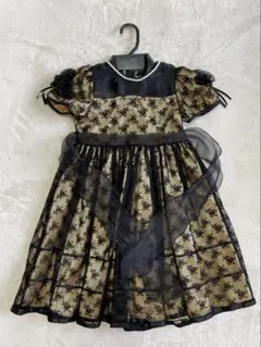 黒と金の花柄フリルドレス