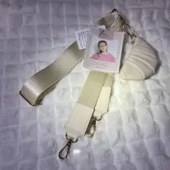 【未使用】しまむら MUMU クロワッサンポーチ付きスマホショルダー 中白