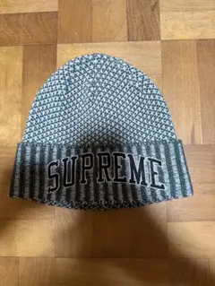 Supreme チェック柄 ニット帽 - メルカリ