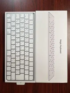 美品　Apple Magic Keyboard ホワイト 本体