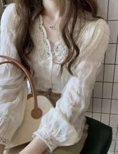 値下げ✨レディースVネック シフォン レースブラウス長袖